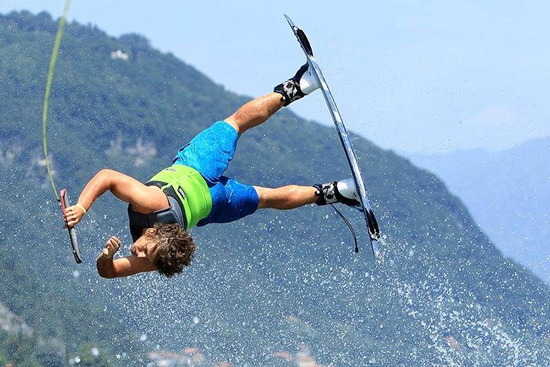 La Terrazza Sul Lago Lezzeno Luaran gambar